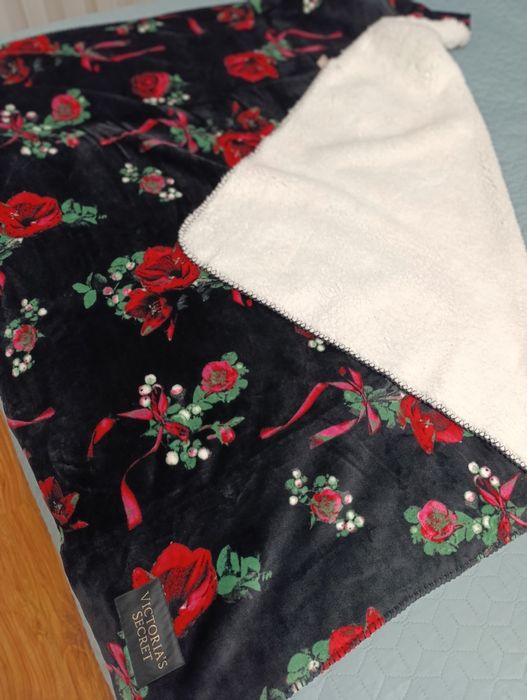 Оригінальний плед Victoria's Secret Plush Fleece Blanket
М'який плед В