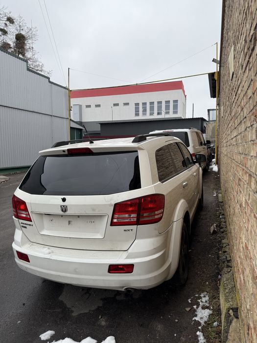 Розбір Dodge journey на розборку Додж джорні 2.0 дизель автомат