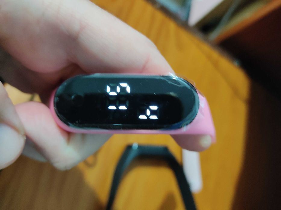 Relógios Digitais, Várias cores de braceletes - Aceito Trocas