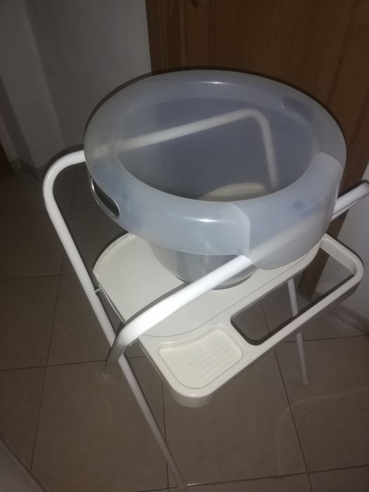 Banheira com suporte