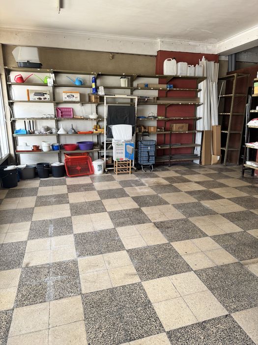 TRESPASSE Loja de Bazar de Utilidades e Ferramentas