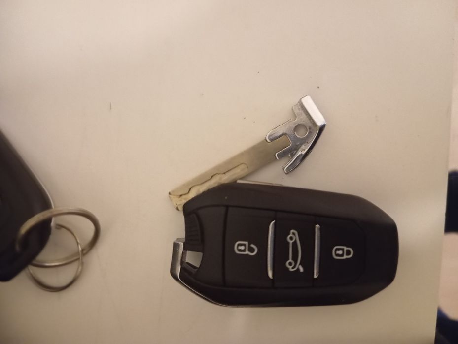 Chaves de carros cintroen c4 grande Picasso Renault senic grande
