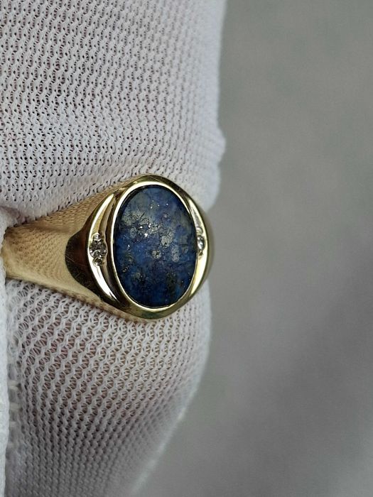 Pierścionek z lapis lazuli i diamentami
