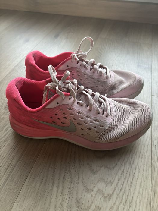 Buty marki Nike 38,5