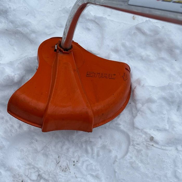 НОВА  STIHL FSE 60 електро тример газонокосарка