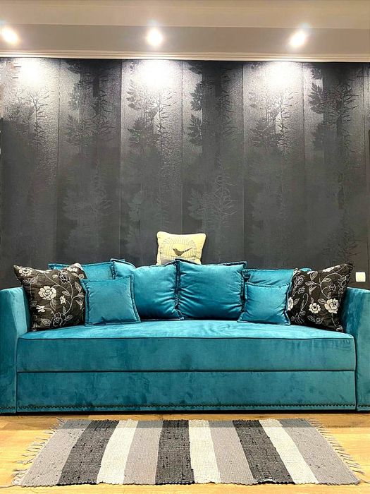 Світло не вимикають !2х-кім студія з креслом-гойдалкою та каміном на ц