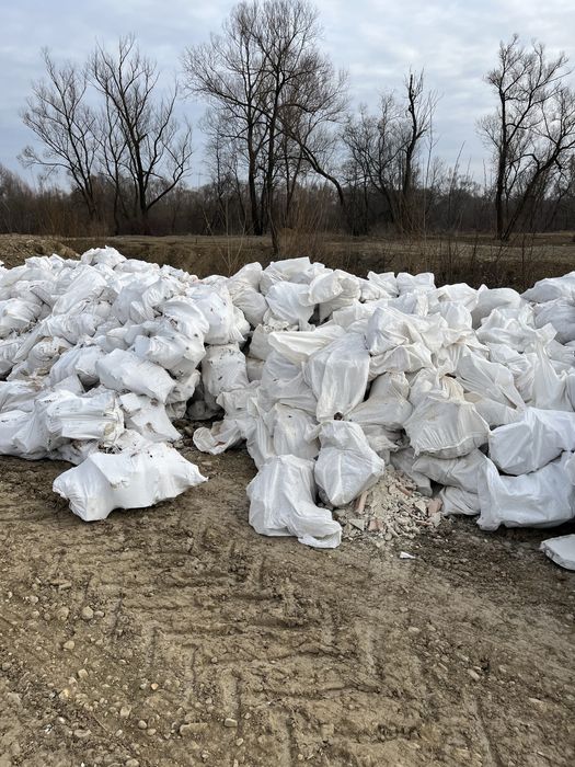 Вивіз сміття Івано-Франківськ Будівельне сміття Вантажне таксі