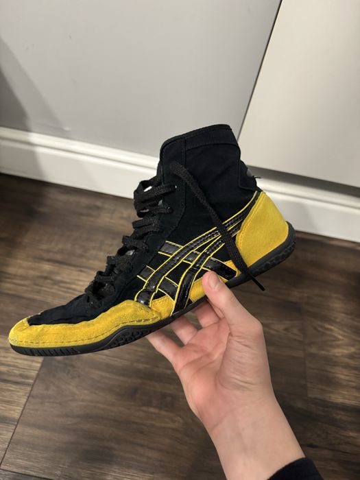 Asics tiger wrestling