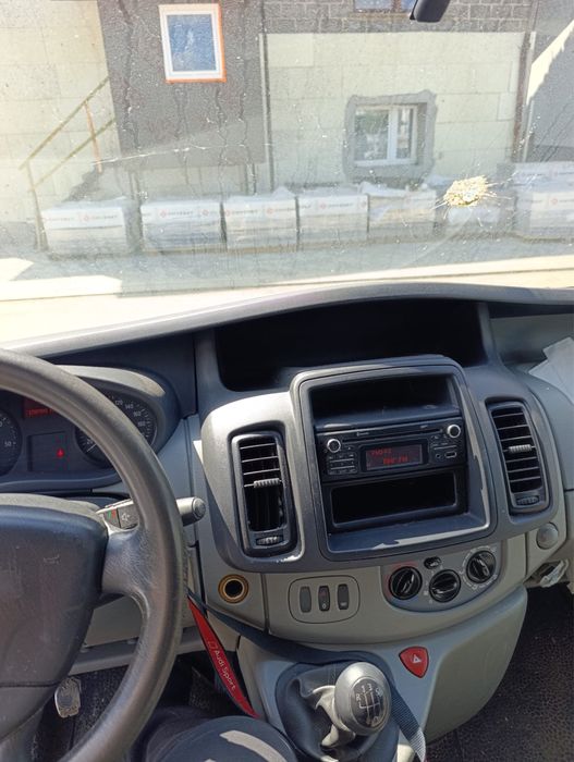 Sprzedam opel vivaro 2.0cdti maxi 2013