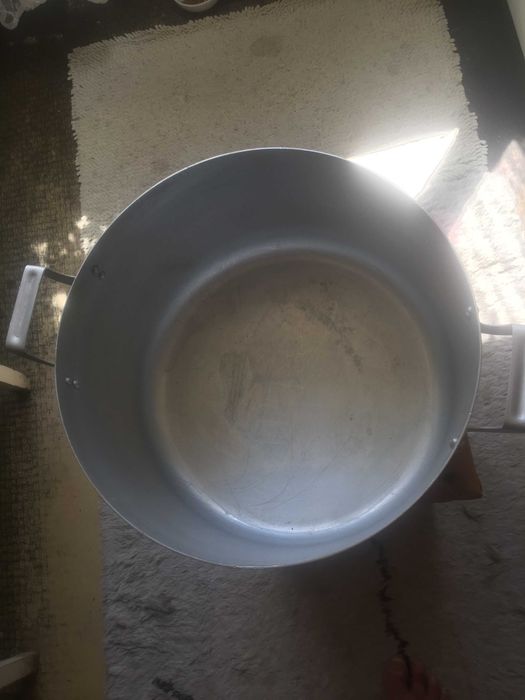 Кастрюля алюминиевая  15л  (Диаметр 33см высота20см) новая