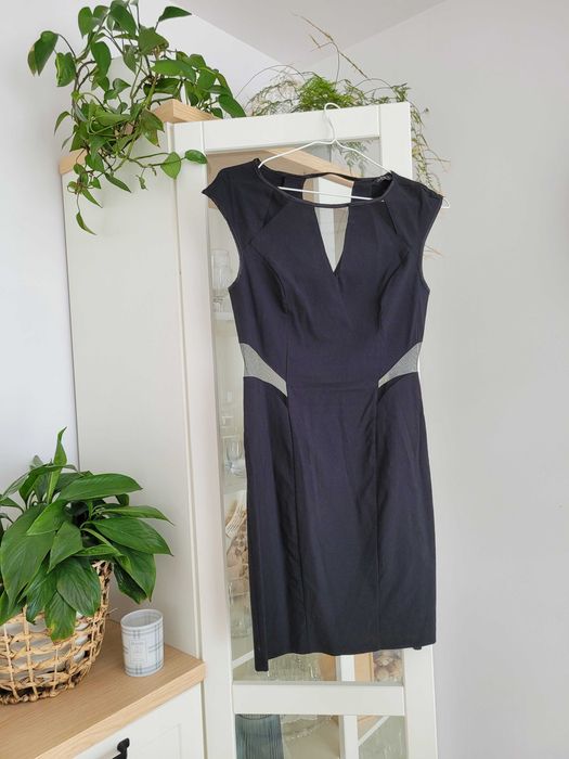 Czarna sukienka z siateczką