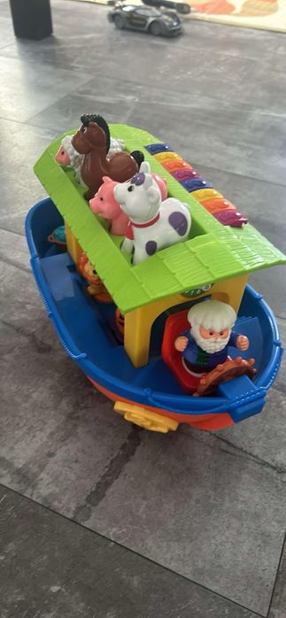 Statek Dumel Arka Noego