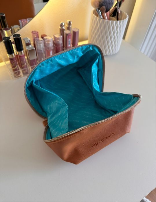 kosmetyczka moroccanoil kuferek makeup bag rozkładana brązowo turkusowa sephora