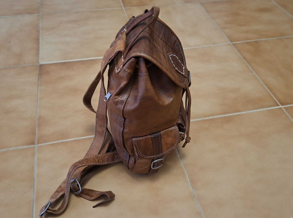 Mochila em pele/couro de qualidade, para CAÇA - NOVA