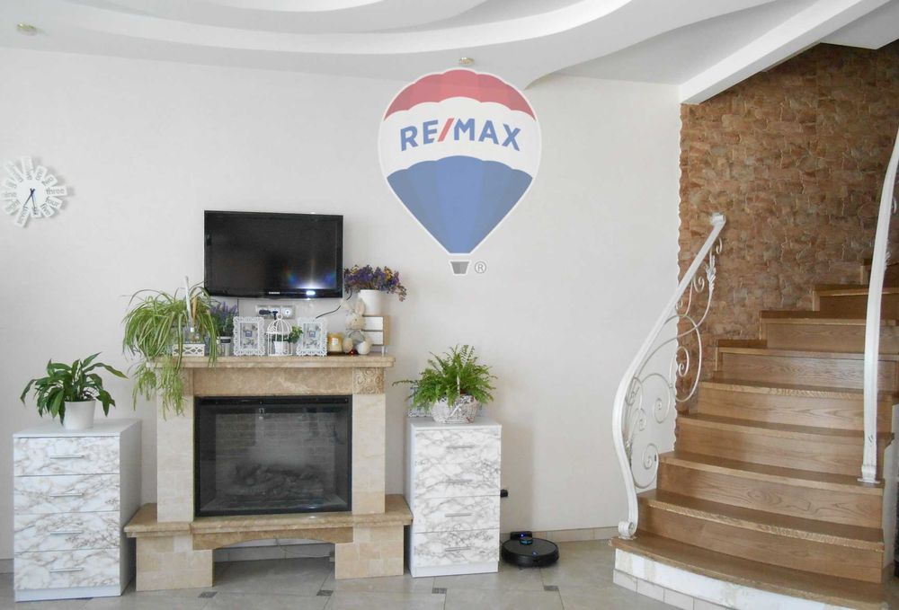 Без комісії. Пентхаус видовий з терасою. 4ком. 130м2. Генератор