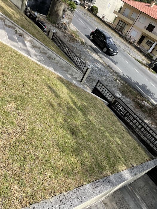 Limpeza de terrenos corte de cebes,arvores ,condominios limpezas