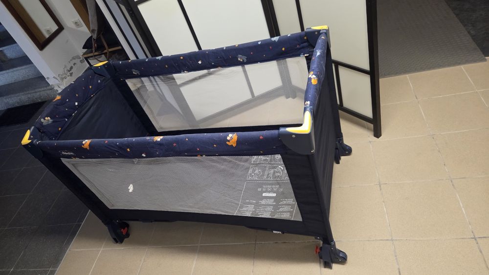 Berço viagem chicco azul