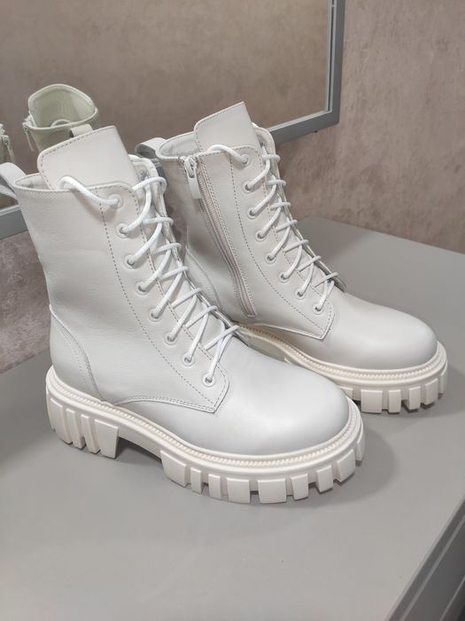 Ботинки берцы женские демисезонные и зимние в разных цветах