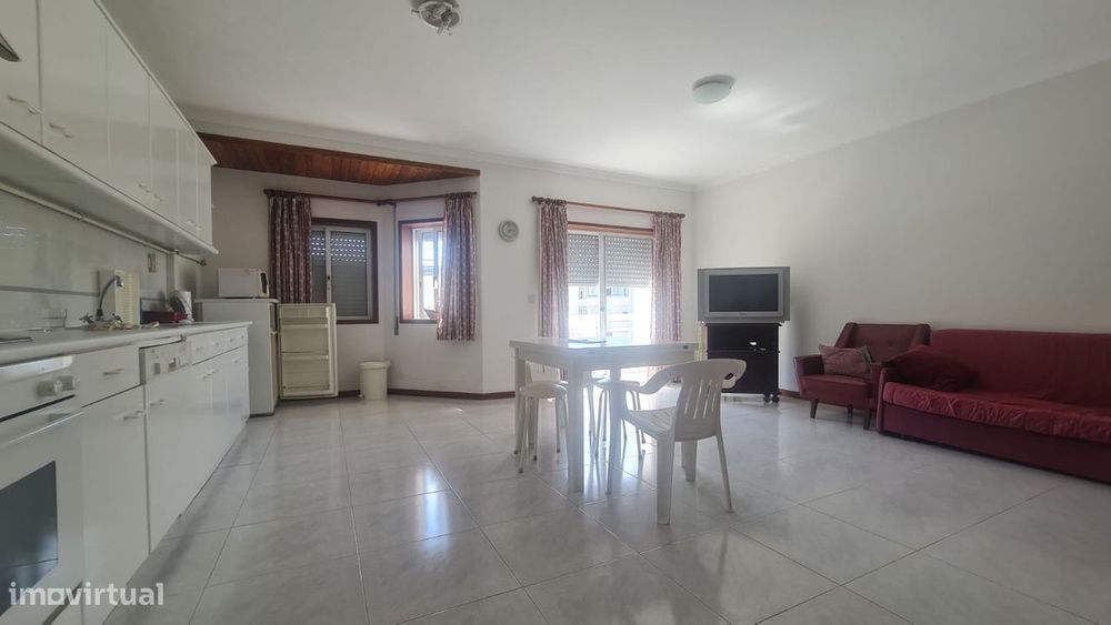 O Seu Novo Lar Está Aqui! Apartamento T2 À Venda