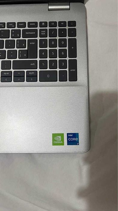 Laptop Dell Inspirion 3501 - 2022