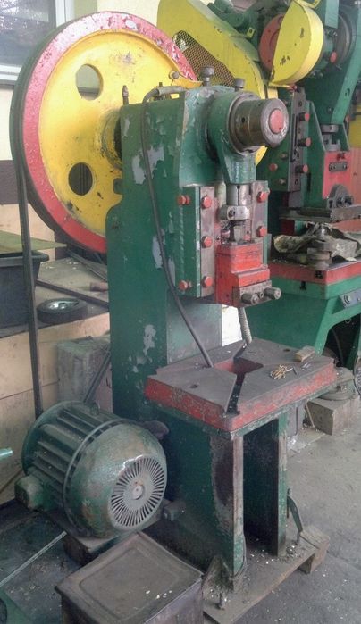 Prasa mimośrodowa mechaniczna PMS 10/16 t
