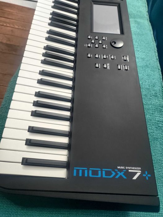 Yamaha MODX7 Plus