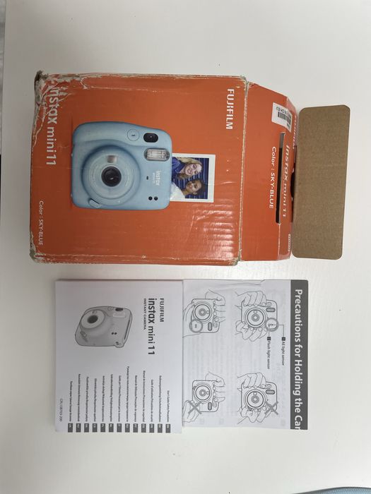 Instax mini 11 (com caixa)