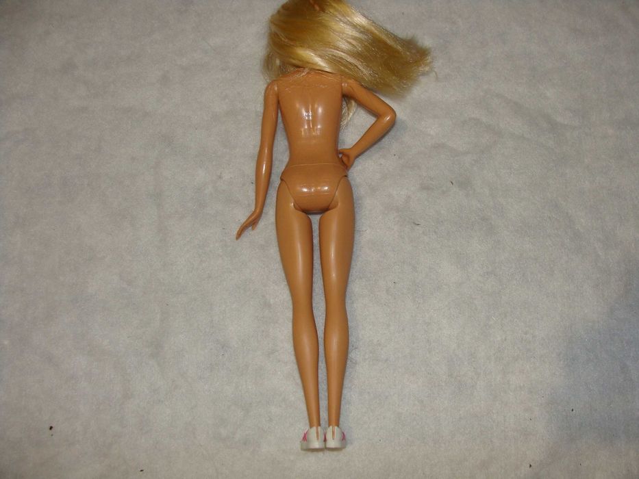 Barbie Travel Doll (Ref. FWV25) de 2018