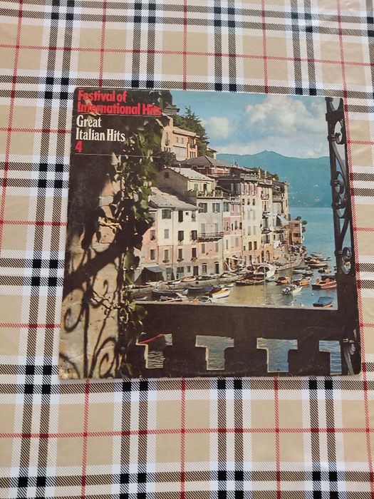 Album Festival of International Hits