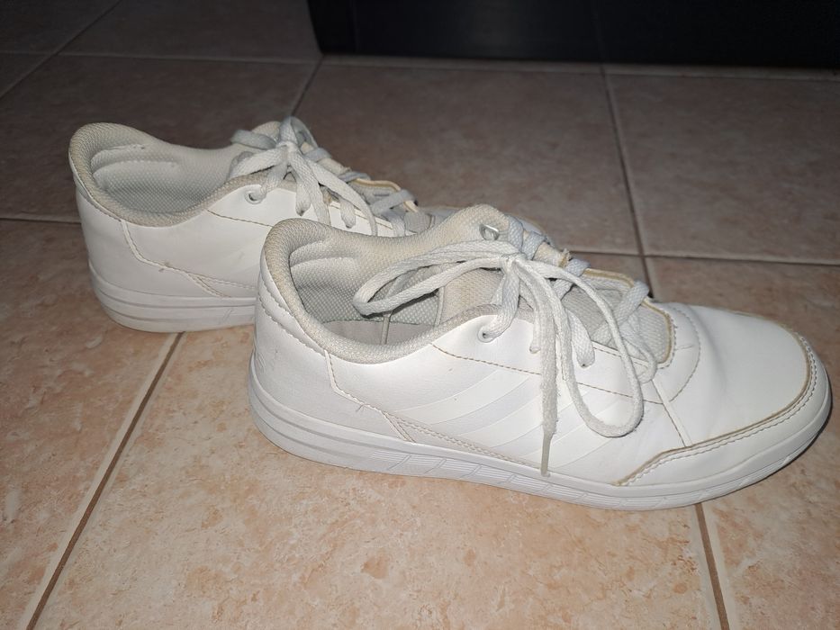 Adidasy białe unisex białe rozmiar 36.