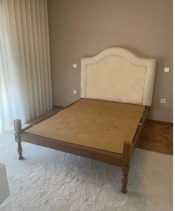 Cama e Cabeceira forrada