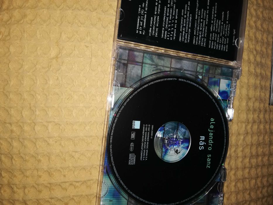 2 CDs by Alejandro Sanz - Mas and MTV Unplugged