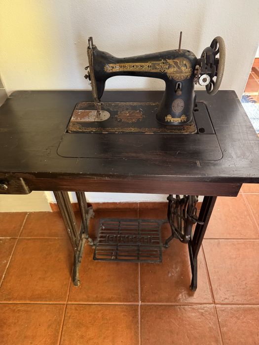 Maquina de costura vintage singer