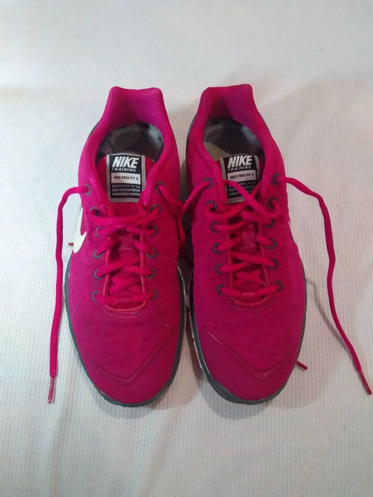 Кроссовки женские,фирма Nike