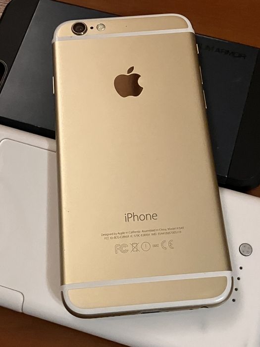 iPhone 6s біло-золотий