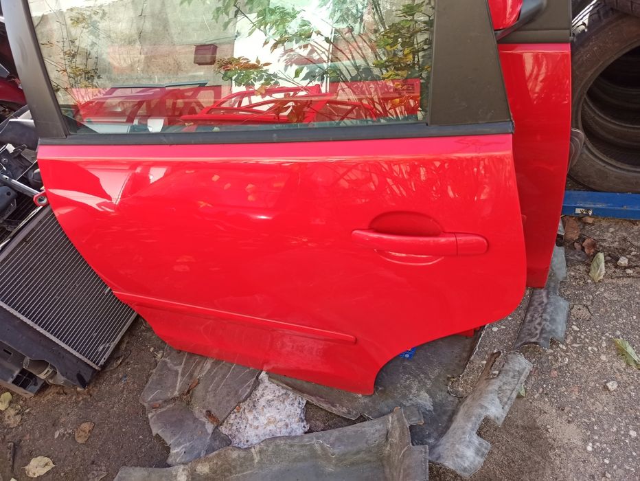 LP3G klapa bagażnika Volkswagen polo 9n3 vw ładna