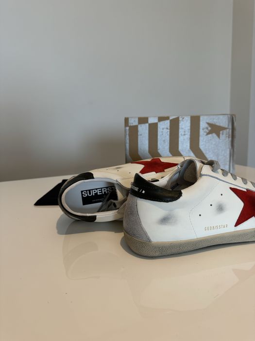 Golden    Goose