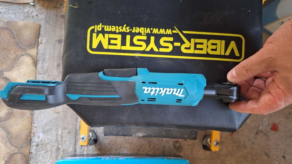 Zakrętarka Makita WR100DZ