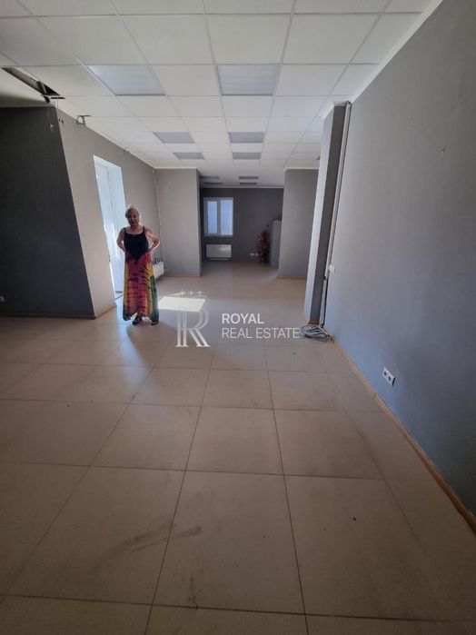 Оренда ФАСАД Шумського, Березняки, 2 входи, трафік 102м2