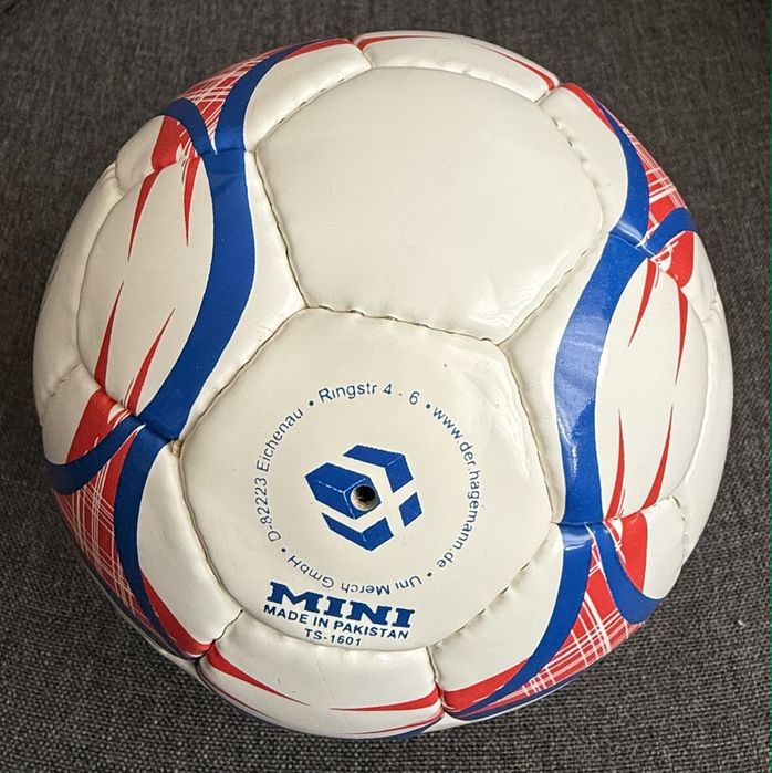 Сувенірний м'яч Альянц Арена (Мюнхен)(Allianz Arena). Розмір міні