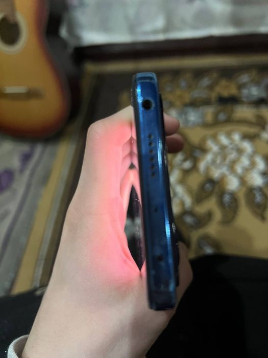 Продам поко x4 pro
