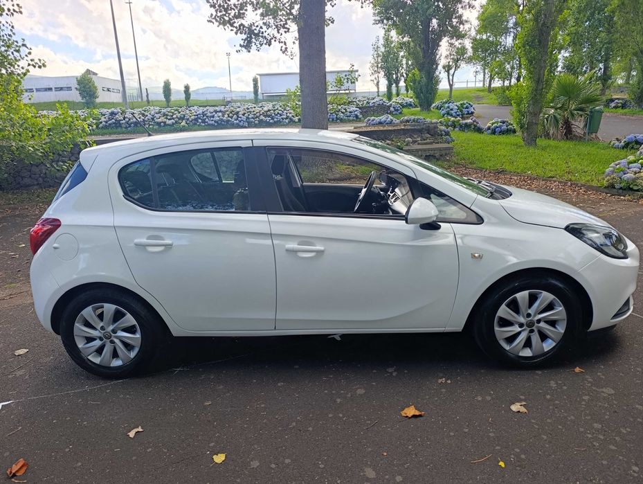 Opel Corsa 1.4 Automático 2015