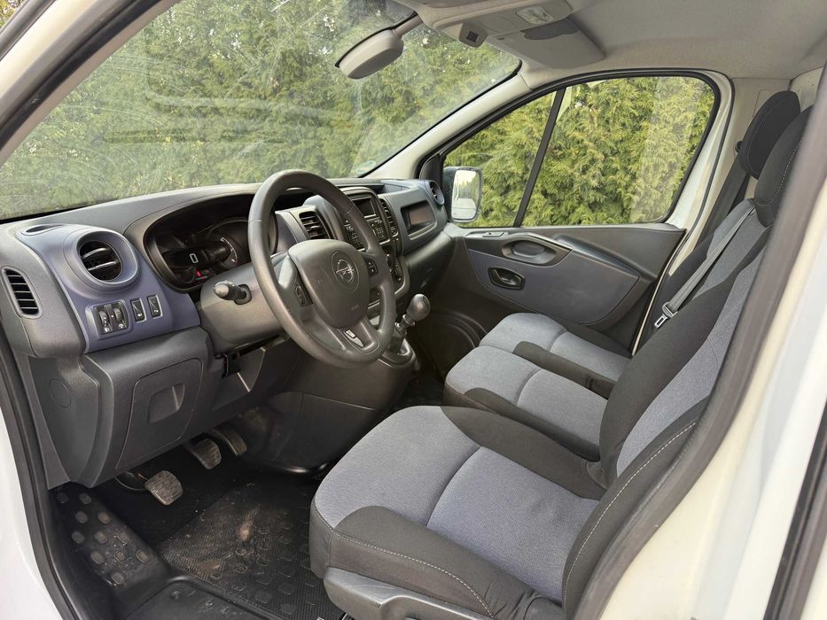 Opel Vivaro 1.6 CDTI 120KM 2017 L2H1 Klima 3-osobowy GWARANCJA F-VAT