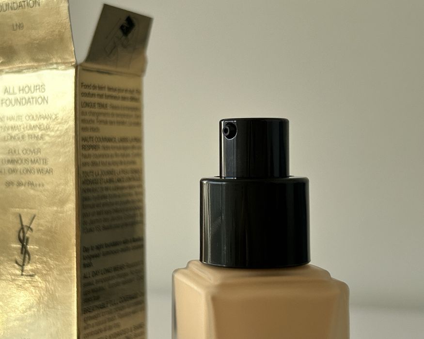 Podkład YSL Yves Saint Laurent All hours foundation LN9