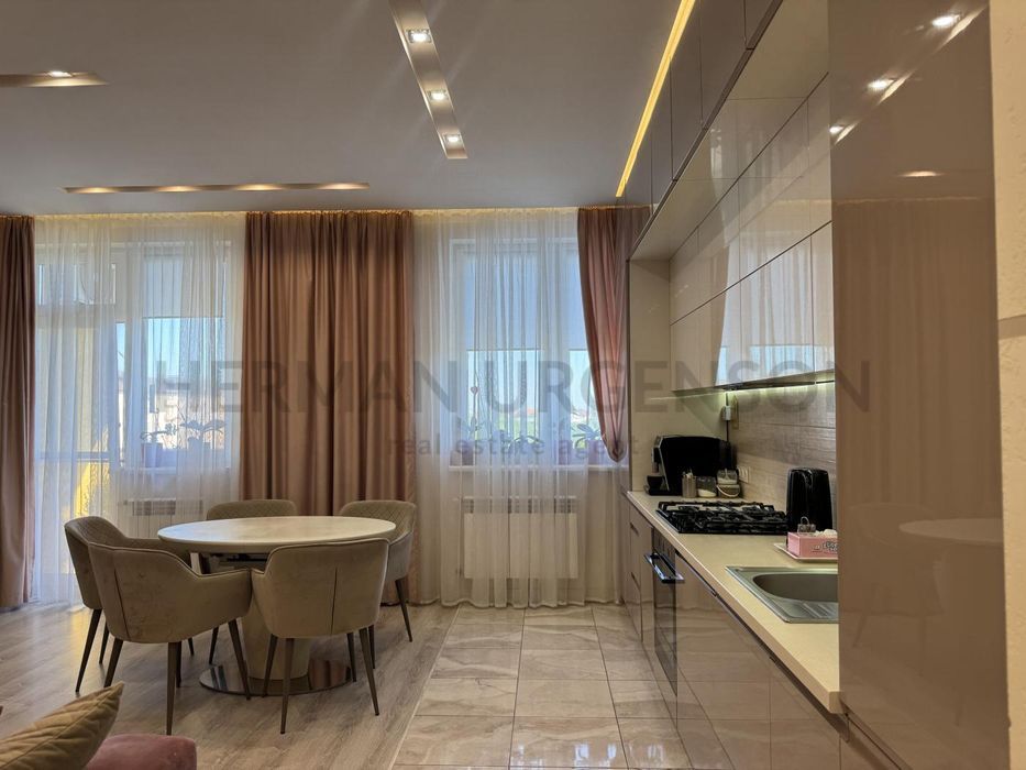 Продаж 3к квартири 102 м.кв / ЖК Сакура, вул. Богомольця