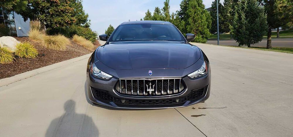 Maserati Ghibli      2019