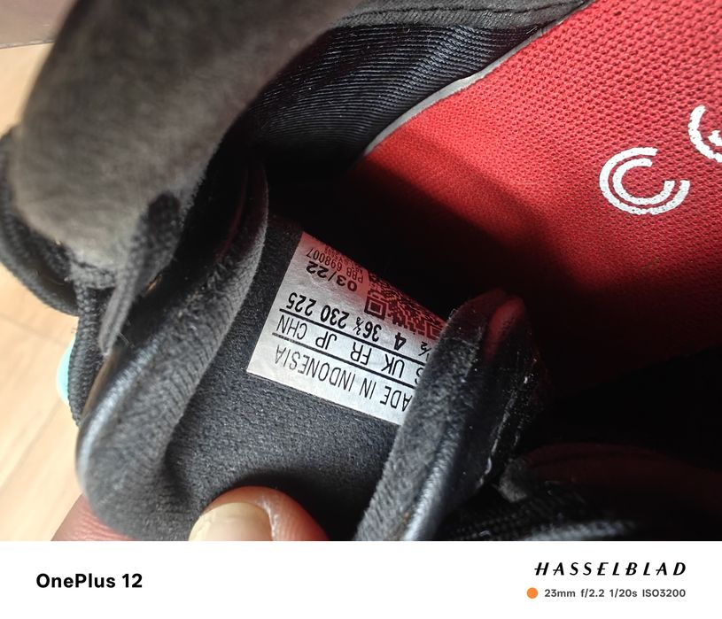 Buty piłkarskie korki adidas UK 4