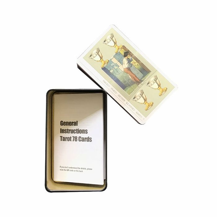 Карти таро в металевій коробці