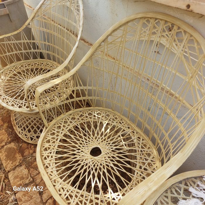 Cadeiras com mesa externo ou interno