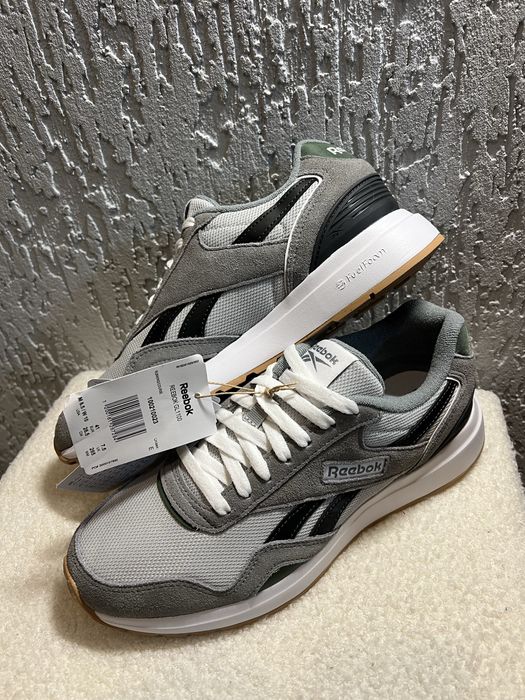 Кросівки Reebok GL1100 (розмір 41)